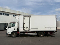 いすゞエルフ冷凍車（冷蔵車）小型（2t・3t）[写真07]