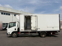 いすゞエルフ冷凍車（冷蔵車）小型（2t・3t）[写真08]