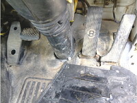 いすゞフォワード散水車中型（4t）[写真11]