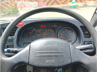 いすゞフォワード散水車中型（4t）[写真12]