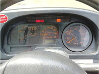 いすゞフォワード散水車中型（4t）[写真15]