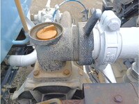 いすゞフォワード散水車中型（4t）[写真29]