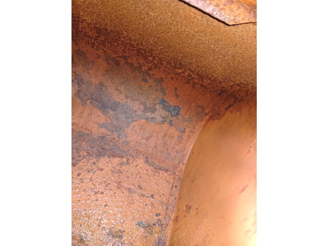 いすゞフォワード散水車中型（4t）[写真36]