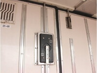 いすゞエルフ冷凍車（冷蔵車）小型（2t・3t）[写真13]