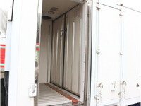 いすゞエルフ冷凍車（冷蔵車）小型（2t・3t）[写真15]