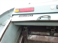 いすゞフォワードパッカー車（塵芥車）増トン（6t・8t）[写真12]