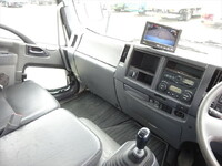 いすゞフォワードパッカー車（塵芥車）増トン（6t・8t）[写真28]