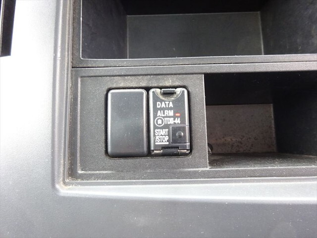 いすゞフォワードパッカー車（塵芥車）増トン（6t・8t）[写真29]