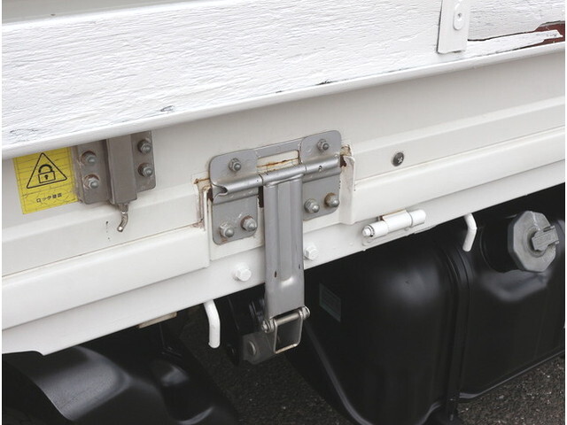 いすゞエルフ平ボディ小型（2t・3t）[写真10]