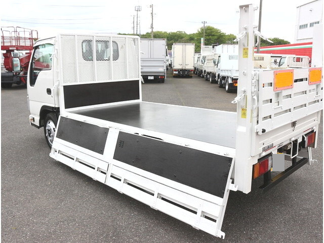 いすゞエルフ平ボディ小型（2t・3t）[写真12]