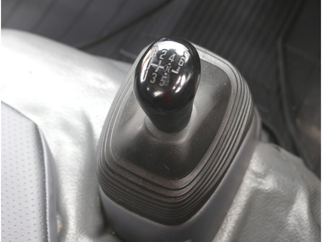 いすゞエルフ平ボディ小型（2t・3t）[写真34]