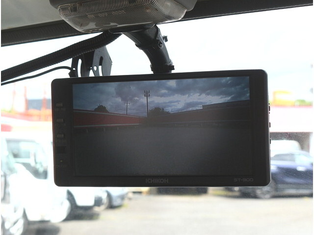 いすゞエルフ平ボディ小型（2t・3t）[写真35]