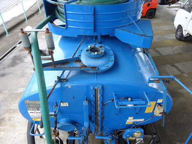 三菱ふそうキャンターバキュームカー小型（2t・3t）[写真15]