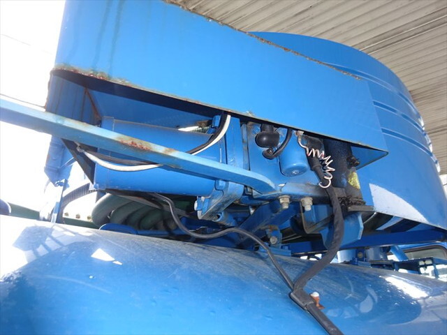 三菱ふそうキャンターバキュームカー小型（2t・3t）[写真18]