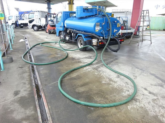 三菱ふそうキャンターバキュームカー小型（2t・3t）[写真20]