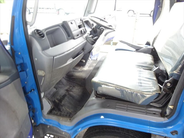 三菱ふそうキャンターバキュームカー小型（2t・3t）[写真26]