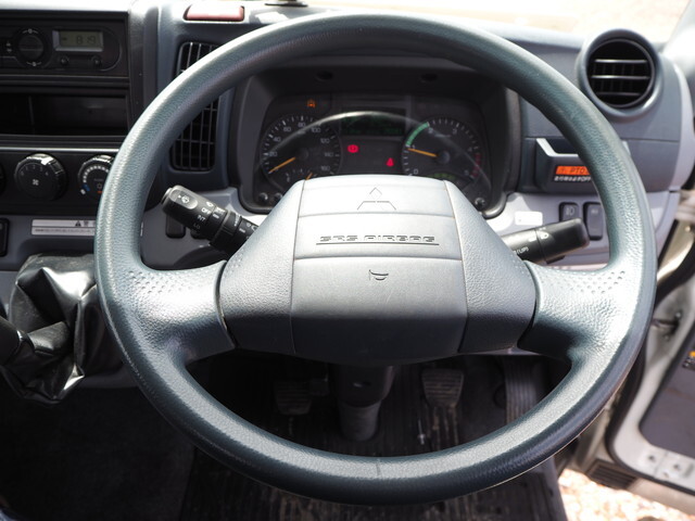 三菱ふそうキャンターセーフティクレーン4段小型（2t・3t）[写真40]