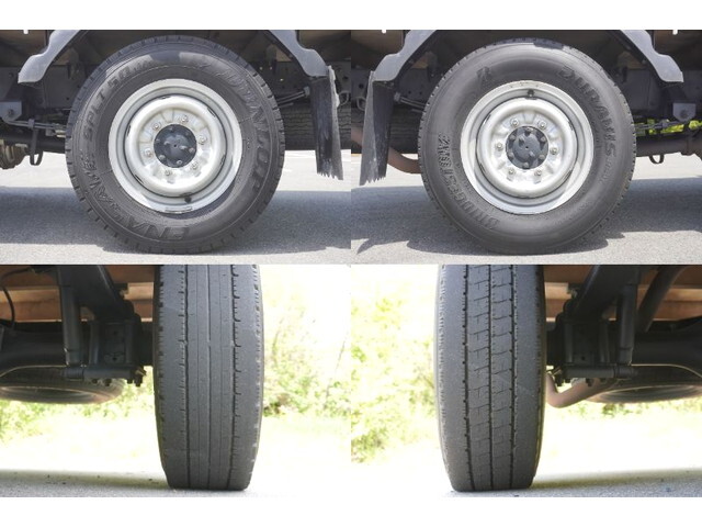 いすゞエルフ平ボディ小型（2t・3t）[写真28]