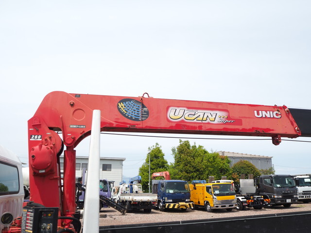 三菱ふそうキャンタークレーン6段小型（2t・3t）[写真13]