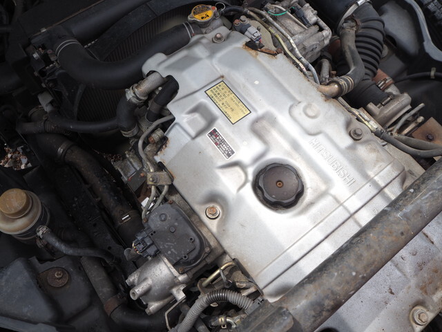 三菱ふそうキャンタークレーン6段小型（2t・3t）[写真28]