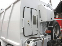 三菱ふそうキャンターパッカー車（塵芥車）小型（2t・3t）[写真13]