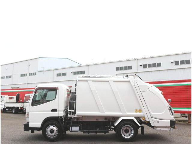 三菱ふそうキャンターパッカー車（塵芥車）小型（2t・3t）[写真17]