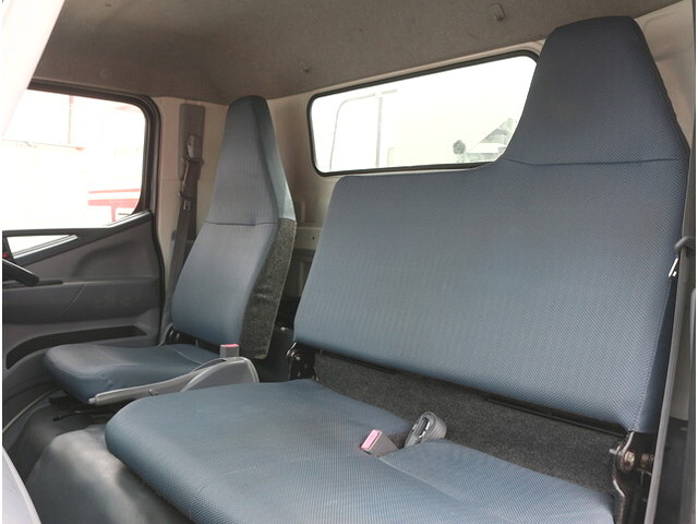 三菱ふそうキャンターパッカー車（塵芥車）小型（2t・3t）[写真38]