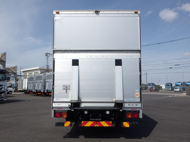 三菱ふそうスーパーグレートアルミウイング大型（10t）[写真11]