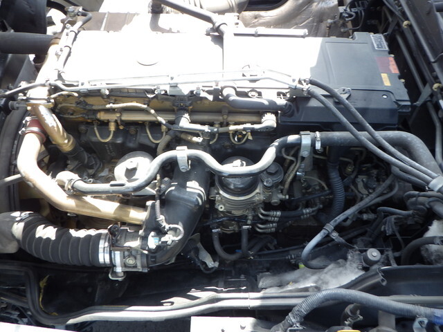 三菱ふそうスーパーグレートアルミウイング大型（10t）[写真17]