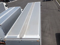 三菱ふそうスーパーグレートアルミウイング大型（10t）[写真41]