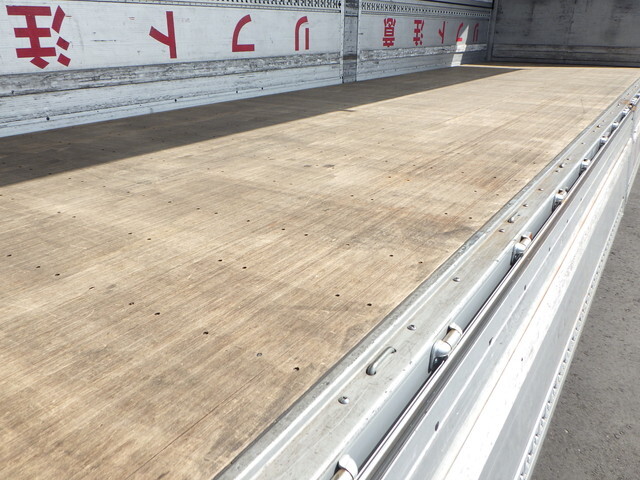 三菱ふそうスーパーグレートアルミウイング大型（10t）[写真07]