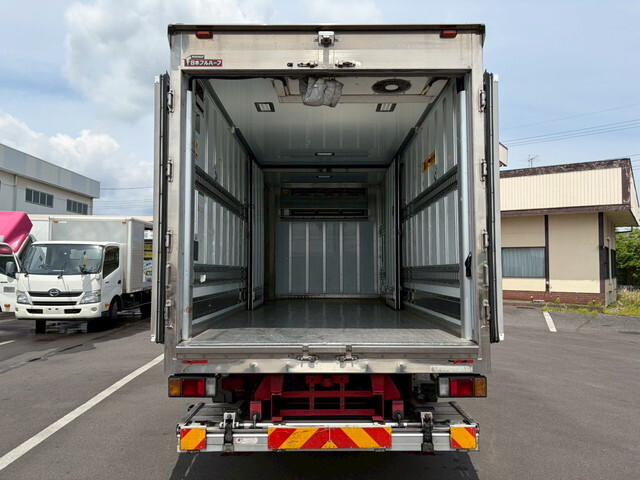 いすゞエルフ冷凍車（冷蔵車）小型（2t・3t）[写真11]