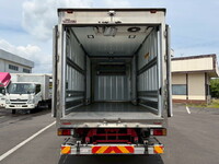 いすゞエルフ冷凍車（冷蔵車）小型（2t・3t）[写真12]