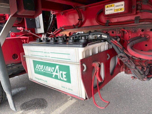 いすゞエルフ冷凍車（冷蔵車）小型（2t・3t）[写真14]