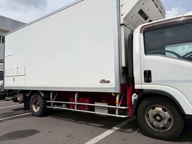 いすゞエルフ冷凍車（冷蔵車）小型（2t・3t）[写真20]