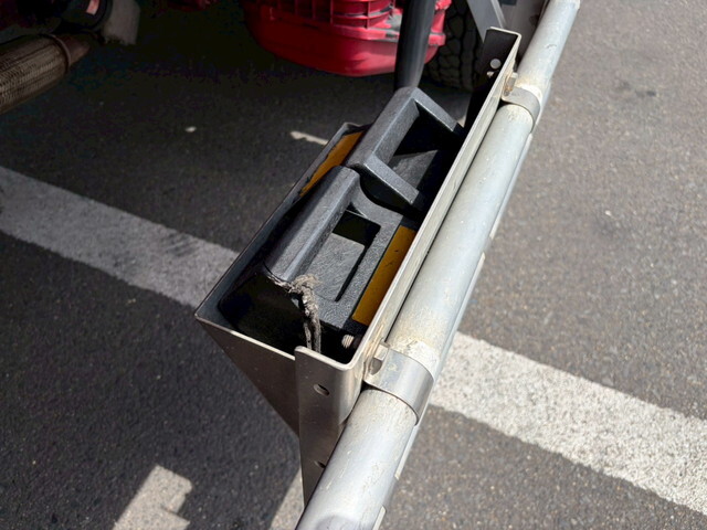 いすゞエルフ冷凍車（冷蔵車）小型（2t・3t）[写真22]