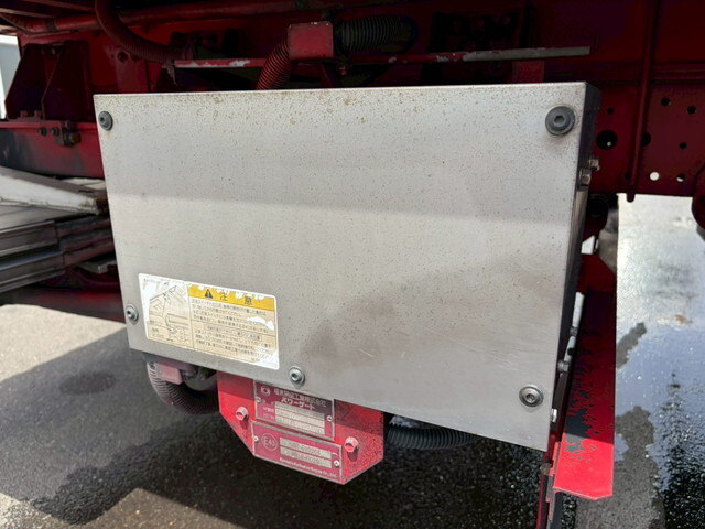 いすゞエルフ冷凍車（冷蔵車）小型（2t・3t）[写真26]