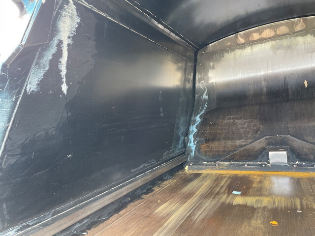 日野レンジャーパッカー車（塵芥車）中型（4t）[写真03]