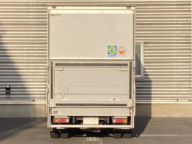 三菱ふそうキャンターアルミバン小型（2t・3t）[写真03]