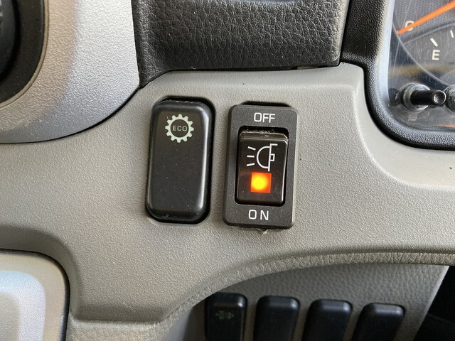 三菱ふそうキャンターアルミバン小型（2t・3t）[写真34]