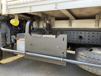 三菱ふそうキャンターアルミバン小型（2t・3t）[写真10]