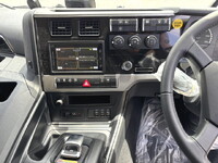 三菱ふそうスーパーグレートアルミウイング大型（10t）[写真25]