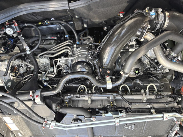 三菱ふそうスーパーグレートアルミウイング大型（10t）[写真30]