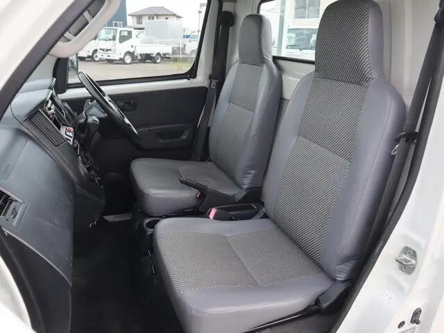 トヨタライトエース平ボディ小型（2t・3t）[写真30]