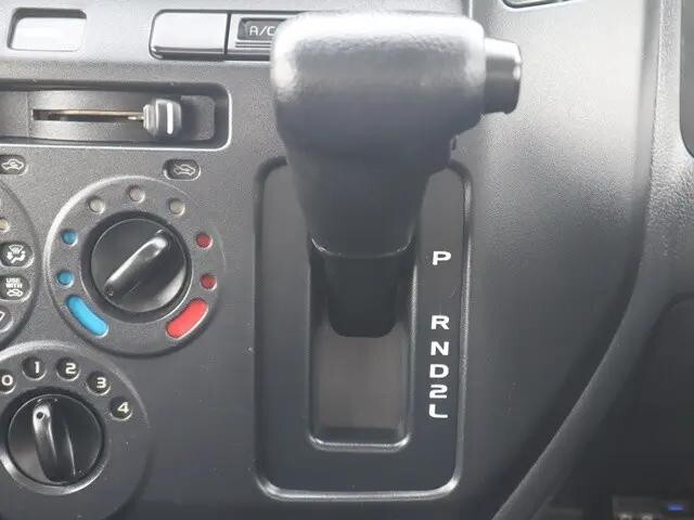 トヨタライトエース平ボディ小型（2t・3t）[写真32]