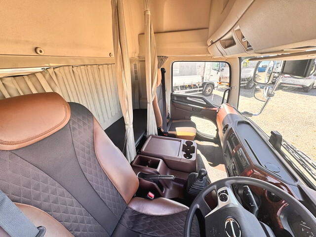 日野レンジャーアルミウイング中型（4t）[写真12]