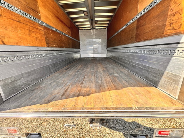 日野レンジャーアルミウイング中型（4t）[写真17]