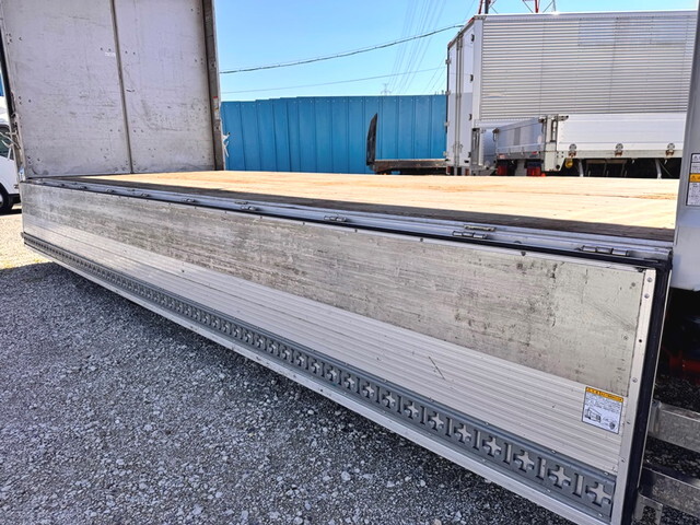 日野レンジャーアルミウイング中型（4t）[写真24]