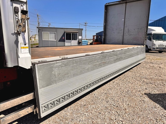 日野レンジャーアルミウイング中型（4t）[写真25]