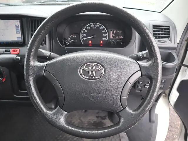 トヨタタウンエース平ボディ小型（2t・3t）[写真30]